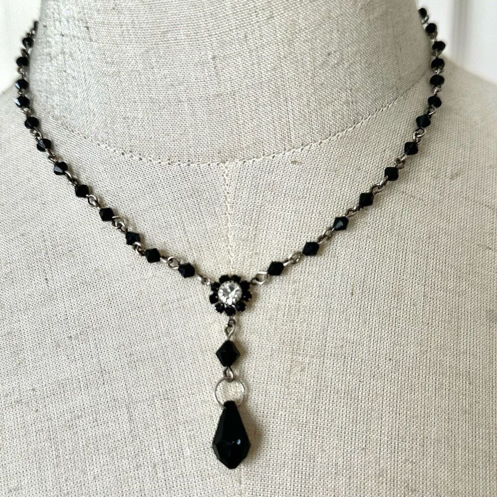 Black beaded drop pendant necklace